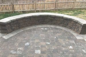 patios_gallery_Simple-Sitting-Wall