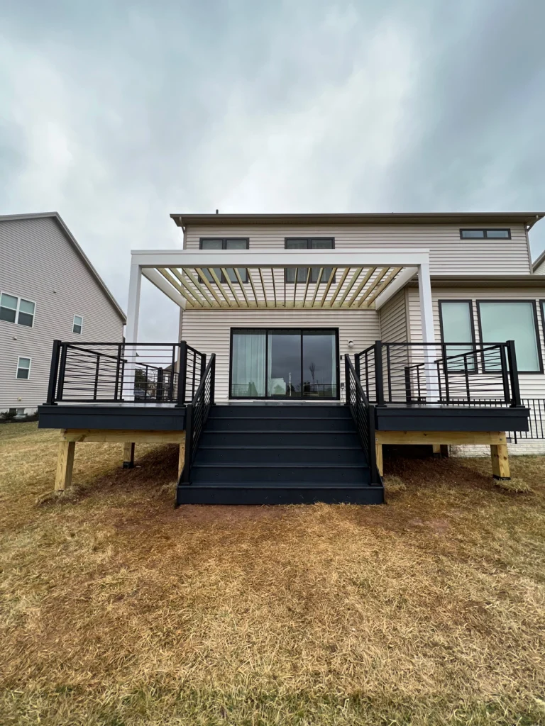 Freestanding deck with aluminum pergola
