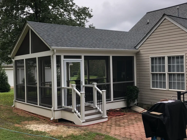 residential-deck-with-privacy-screen-porch-on-the-virginia