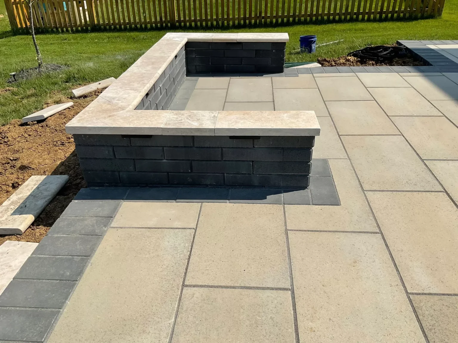 seating-wall-in-patio-on-the-dumfries-virginia