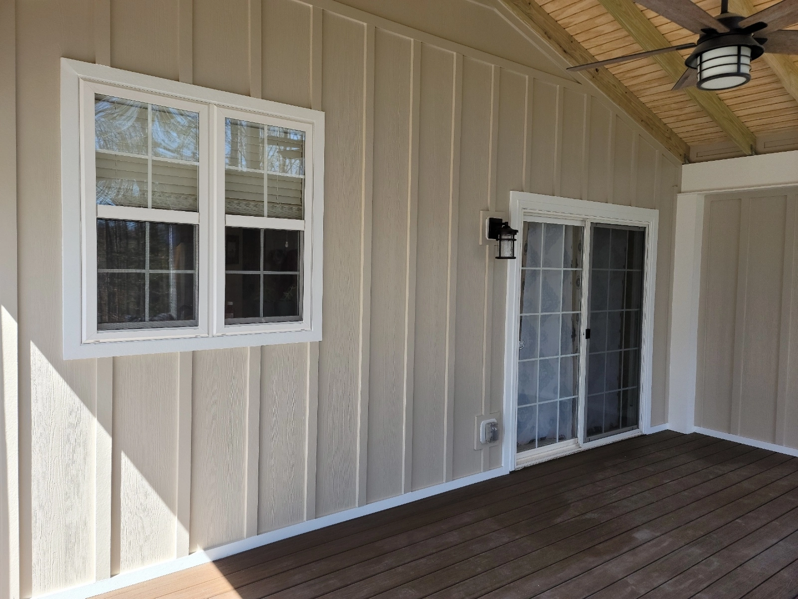 siding-installation-in-a-porch-with-lighting-on-the-virginia
