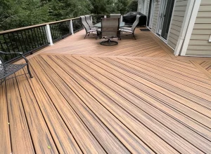 Composite Deck with outdoor dinning table and chairs