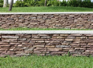 close-up-view-of-retaining-wall-on-the-virginia